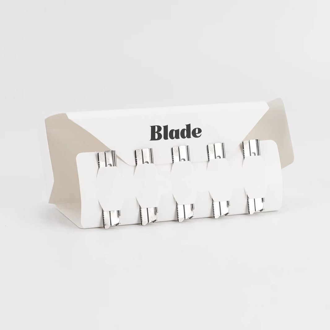 BEAUTY REVIVE Rose Gold Dermaplaning Facial Tool